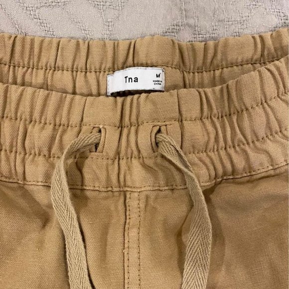 Ladies TNA cotton pant - jogger style. Beige, size Medium - Picture 2 of 3